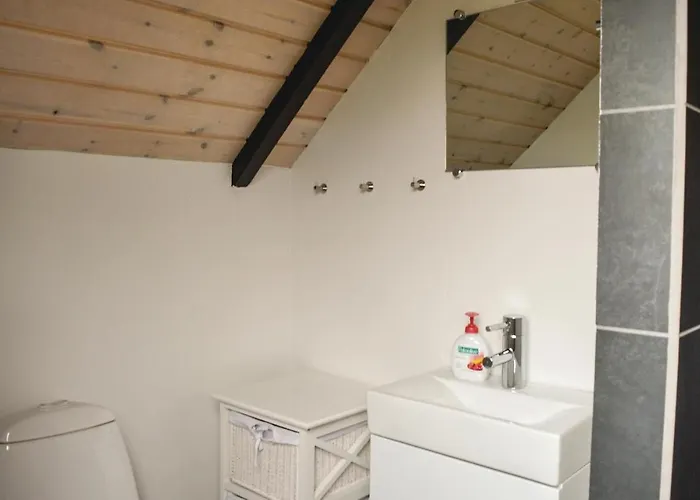 Prázdninový dům Three-bedroom In